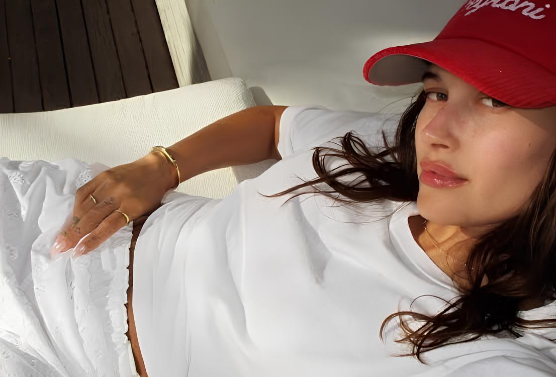 Guava Girl: A Estética Tropical Que Vai Dominar o Verão 2026 – Um Raio-X da Beleza, Moda e Lifestyle Inspirados na Goiaba 1 Guava Girl A Est tica Tropical Que Vai Dominar o Ver o 2026 Um Raio X da Beleza Moda e Lifestyle Inspirados na Goiaba
