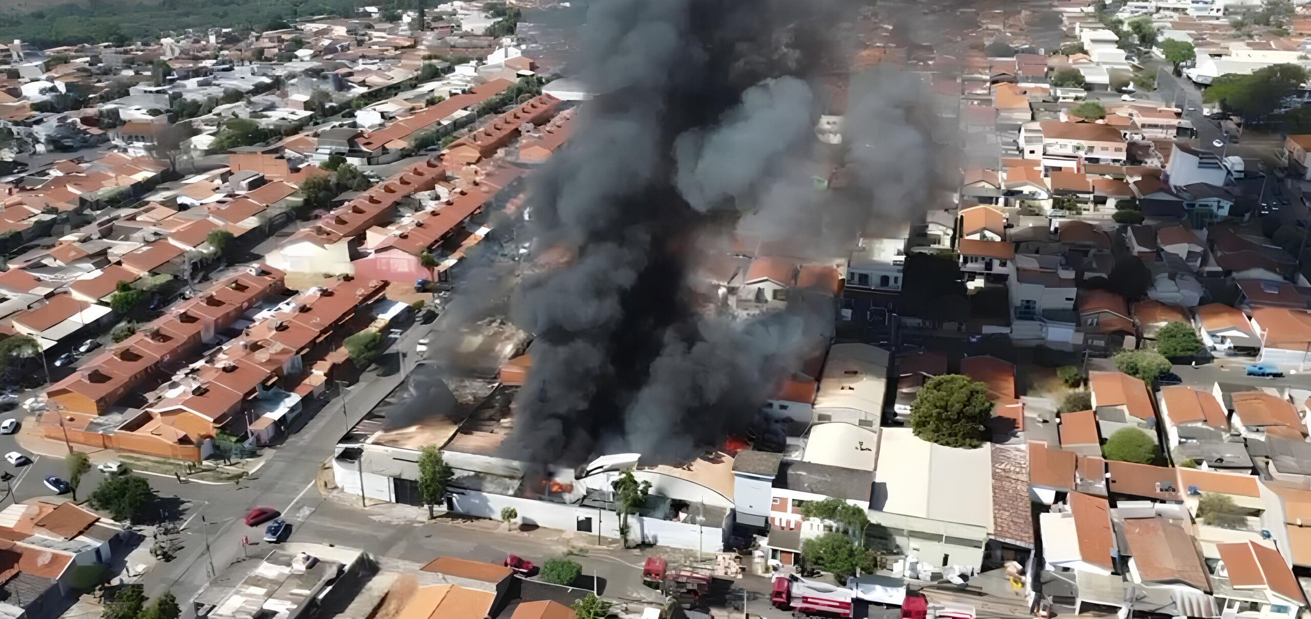Incêndio em Fábrica de Colchões em Americana: O Que Aconteceu, Por Que Aconteceu e Como Evitar Tragédias Semelhantes 1 Inc ndio em F brica de Colch es em Americana O Que Aconteceu Por Que Aconteceu e Como Evitar Trag dias Semelhantes scaled