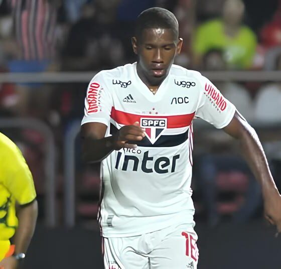 Maceió 19°C: A Noite em que o Futebol Brasileiro Pulsou Sob as Estrelas de Alagoas 2 Macei 19 C A Noite em que o Futebol Brasileiro Pulsou Sob as Estrelas de Alagoas