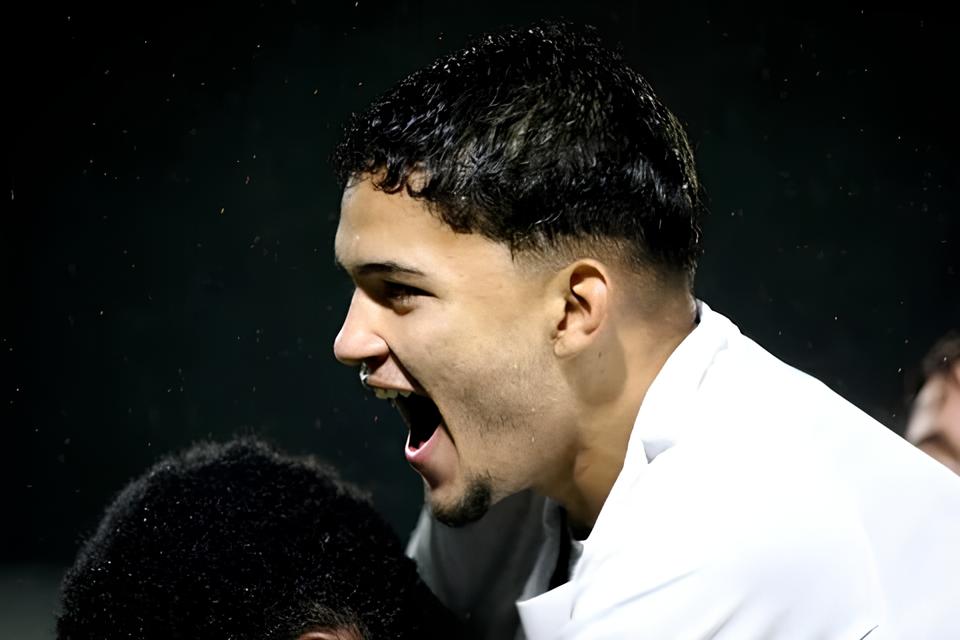 O Futuro do Santos FC Está Escrito: Mateus Xavier Renova Contrato e Sinaliza uma Nova Era para o Clube 1 O Futuro do Santos FC Est Escrito Mateus Xavier Renova Contrato e Sinaliza uma Nova Era para o Clube
