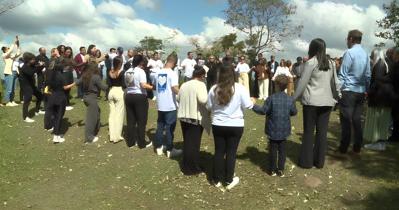 Tragédia no Céu de Vinhedo: A Dor e a Memória Que Permanecem Vivas Após o Acidente do Voo 2283 1 Trag dia no C u de Vinhedo A Dor e a Mem ria Que Permanecem Vivas Ap s o Acidente do Voo 2283