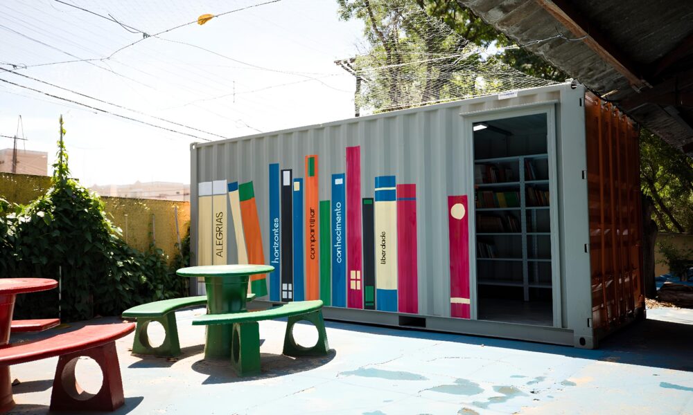 Cubotecas na Educa o Como Containers de Livros Podem Revolucionar a Leitura no Brasil