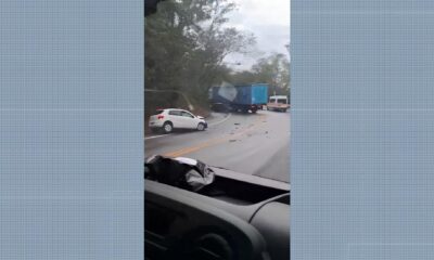 O Dia em que a Estrada Escorregadia Mudou Vidas O Acidente de Amparo que Paralisou uma Rodovia e Deixou Tr s Feridos