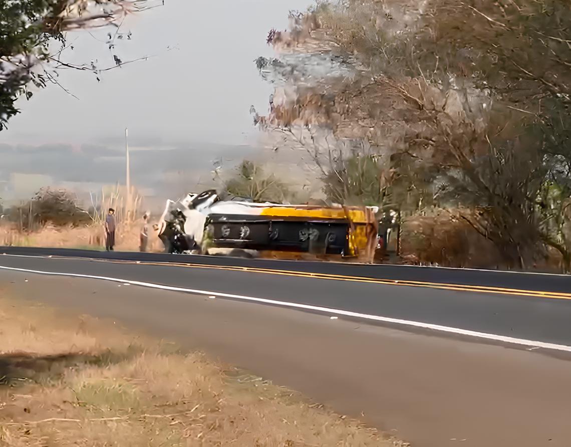 Quando 25 Mil Litros de Diesel Viram um Drama nas Estradas: O Acidente que Paralisou SP-133 1 Quando 25 Mil Litros de Diesel Viram um Drama nas Estradas O Acidente que Paralisou SP 133