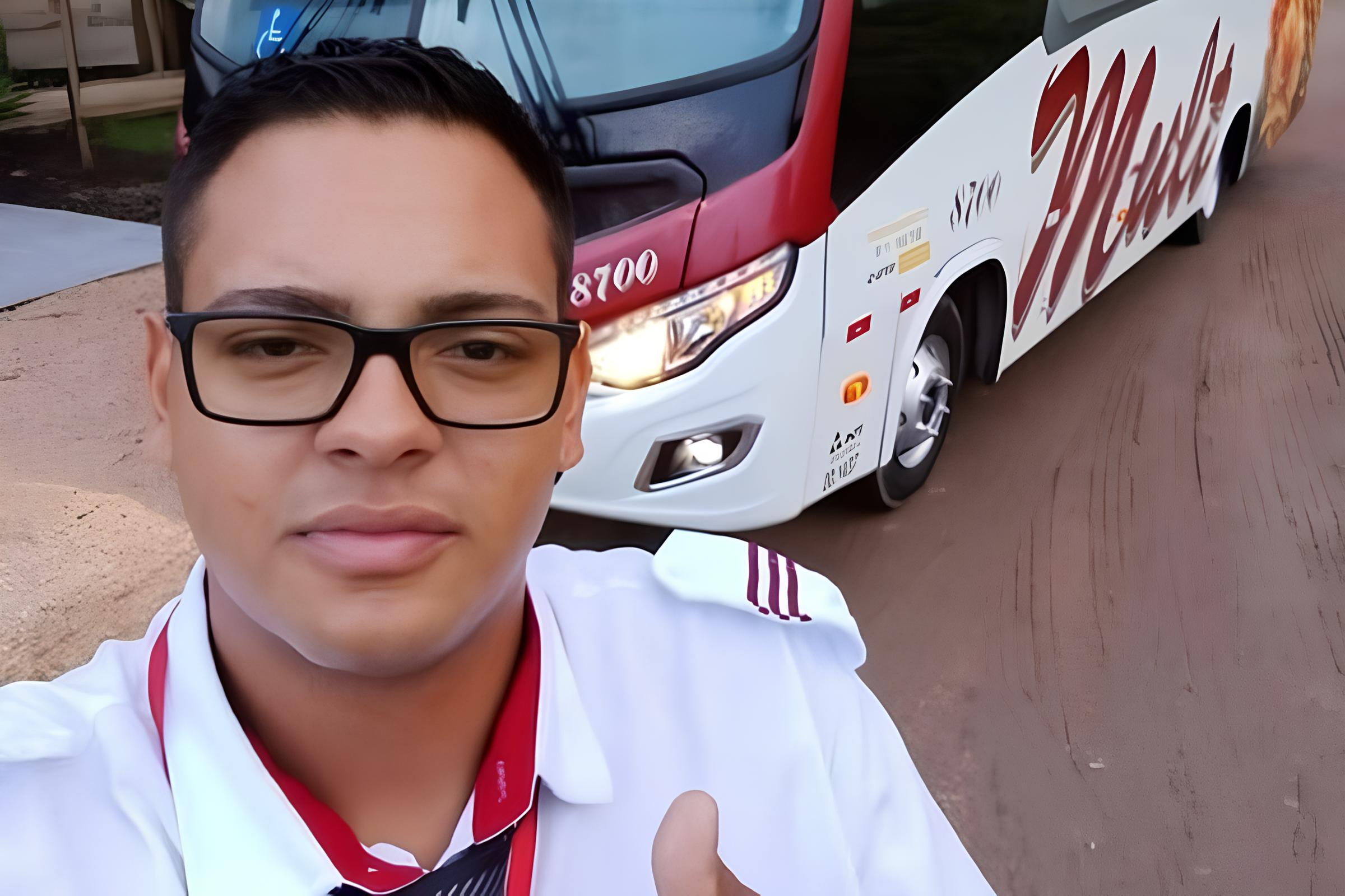 O Dia em que o Bondinho Matou seu Condutor: A Tragédia Silenciosa de Holambra que Abalou o Interior de São Paulo 1 O Dia em que o Bondinho Matou seu Condutor A Trag dia Silenciosa de Holambra que Abalou o Interior de S o Paulo