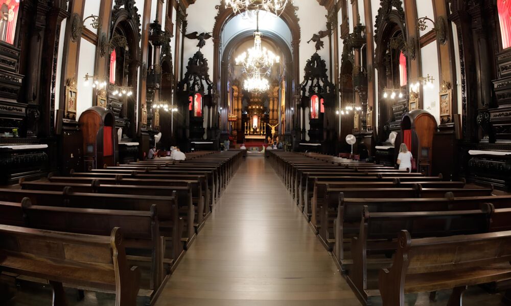 O Milagre que Une Uma Cidade Como Campinas Celebra Nossa Senhora Aparecida com F Tradi o e Comunidade